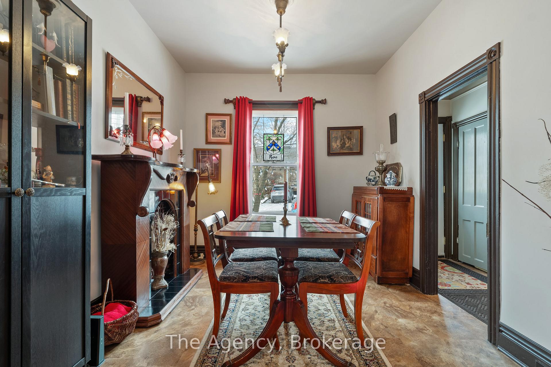 Photo 7 of 35 Jones Street, Hamilton, Strathcona — HOMEH