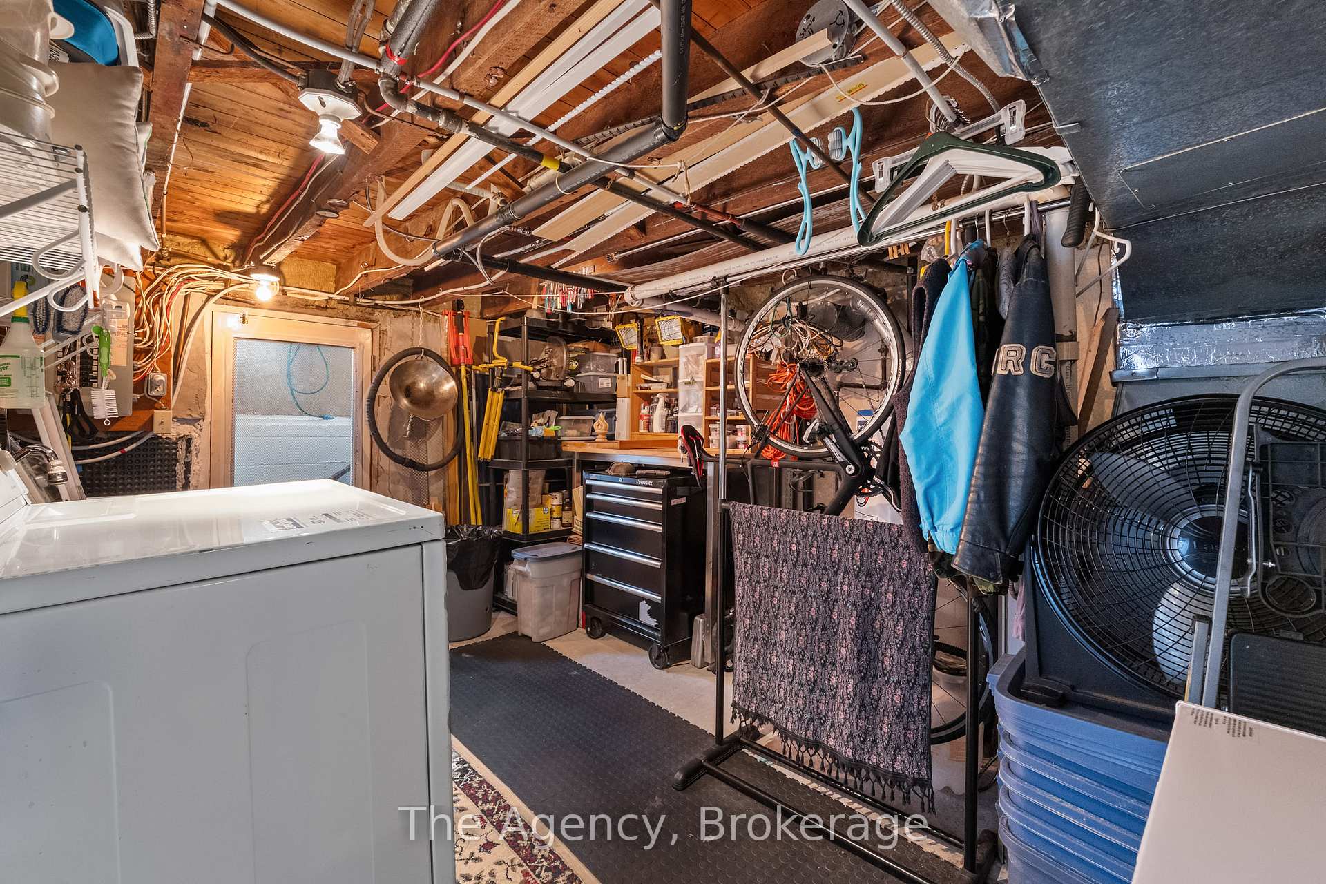 Photo 23 of 35 Jones Street, Hamilton, Strathcona — HOMEH