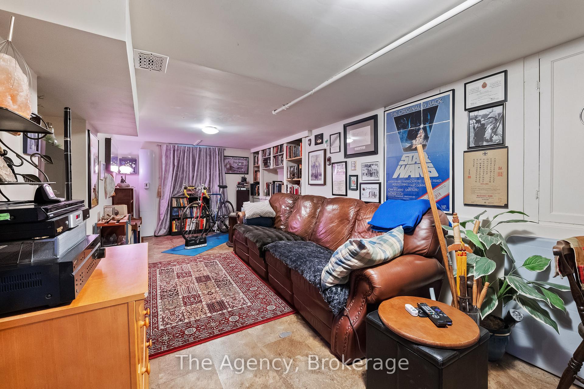 Photo 24 of 35 Jones Street, Hamilton, Strathcona — HOMEH