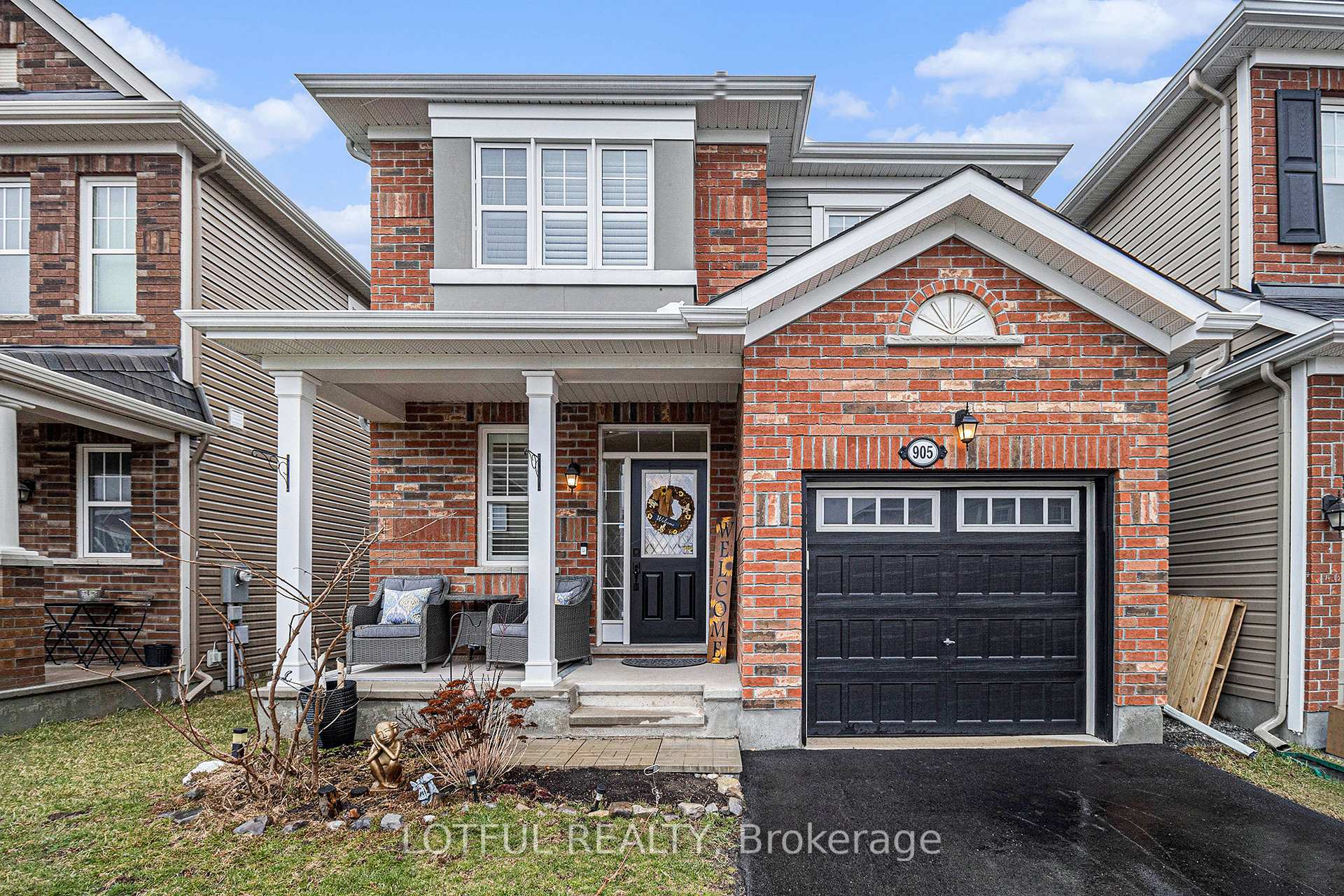 Front of 905 Finescale Way