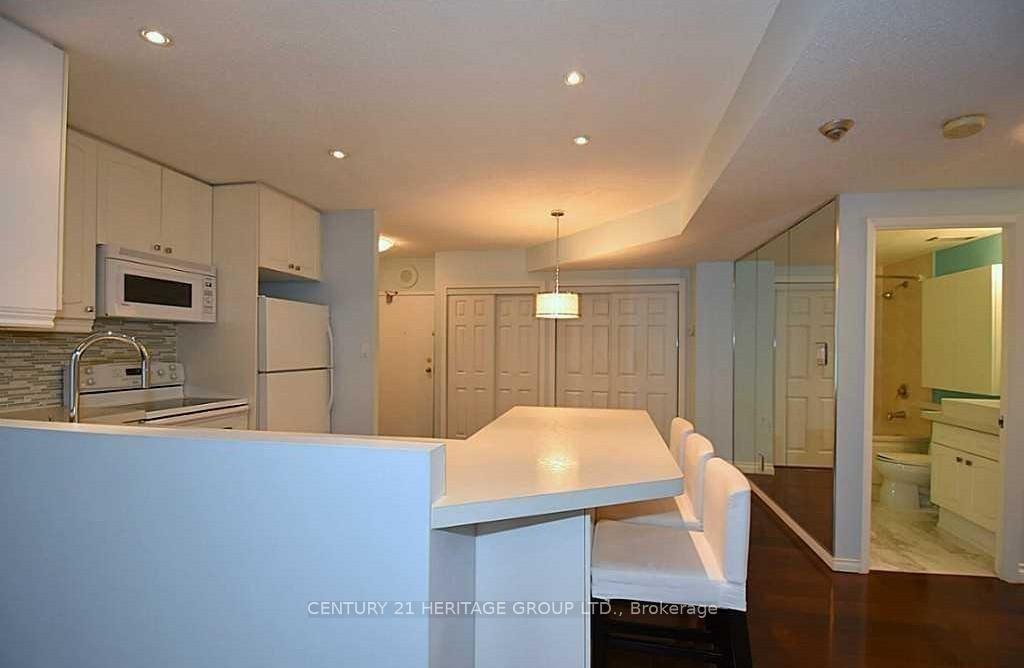 Photo 3 of Unit 608, 36 James Street S, Hamilton, Central — HOMEH