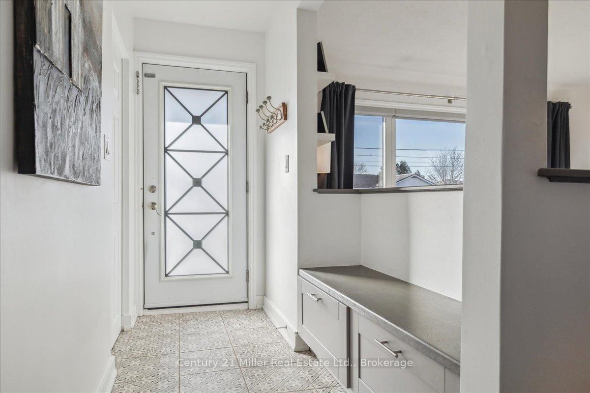 Photo 23 of 30 Grande Avenue, Hamilton, Stoney Creek — HOMEH