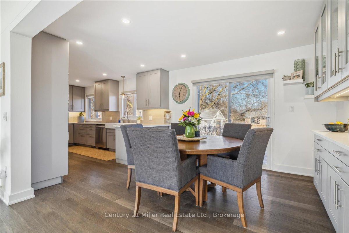 Photo 11 of 30 Grande Avenue, Hamilton, Stoney Creek — HOMEH