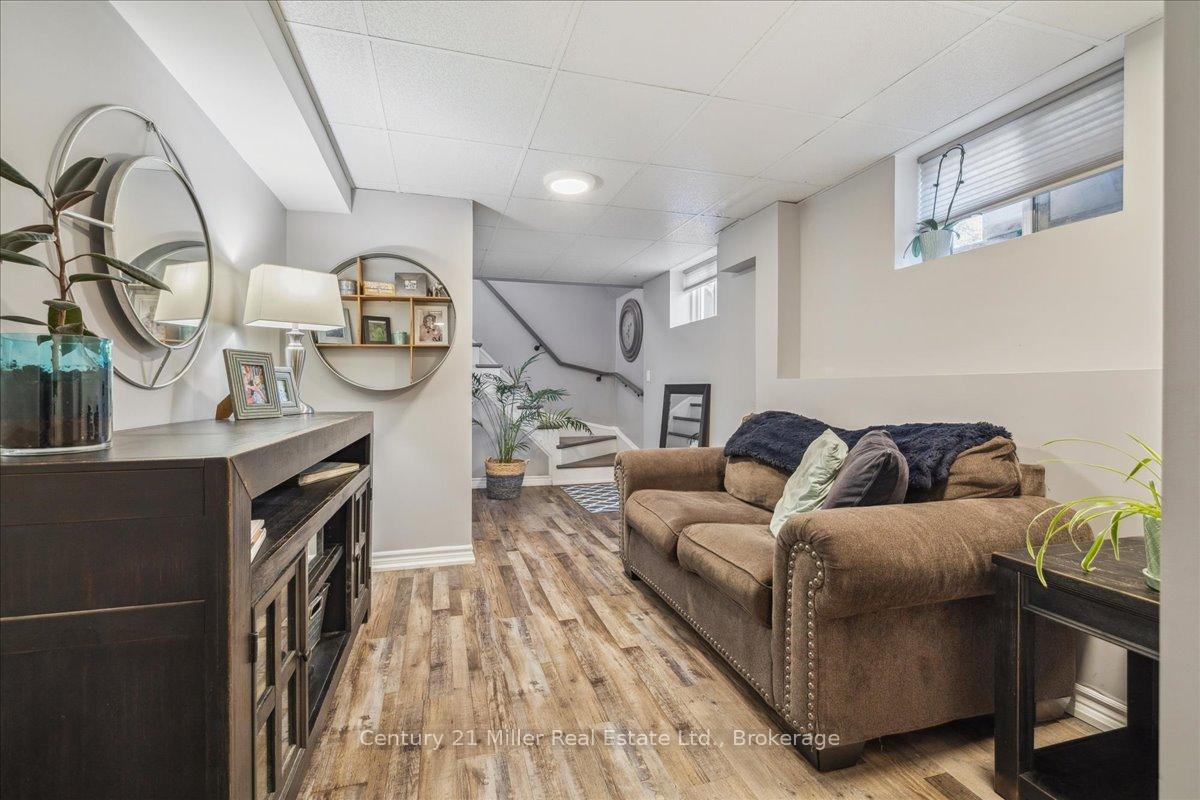 Photo 41 of 30 Grande Avenue, Hamilton, Stoney Creek — HOMEH