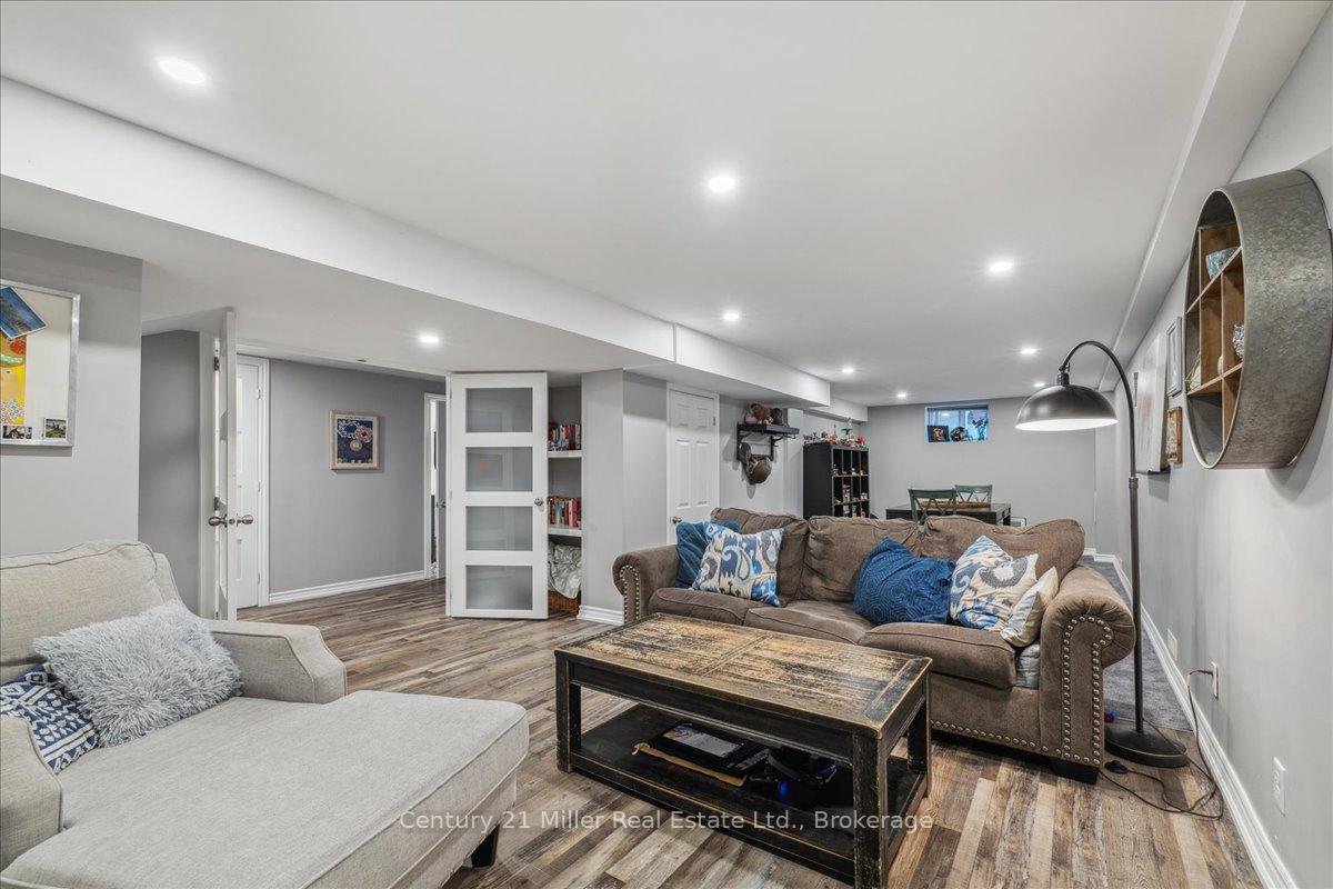 Photo 48 of 30 Grande Avenue, Hamilton, Stoney Creek — HOMEH