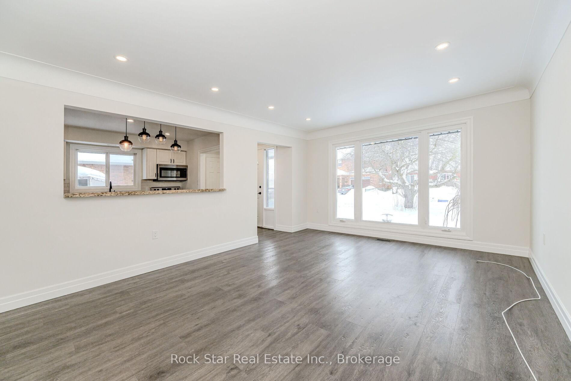 Photo 25 of 99 Dana Drive, Hamilton, Balfour — HOMEH