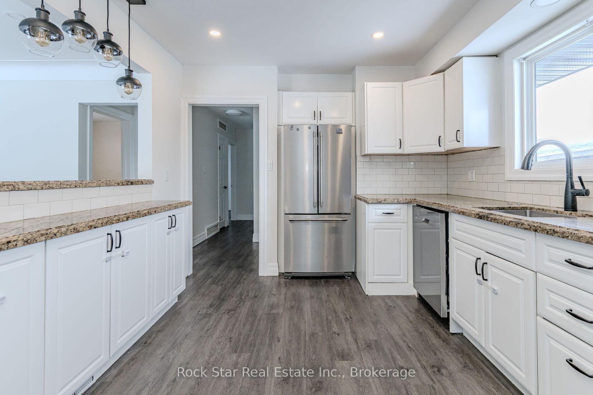 Photo 8 of 99 Dana Drive, Hamilton, Balfour — HOMEH
