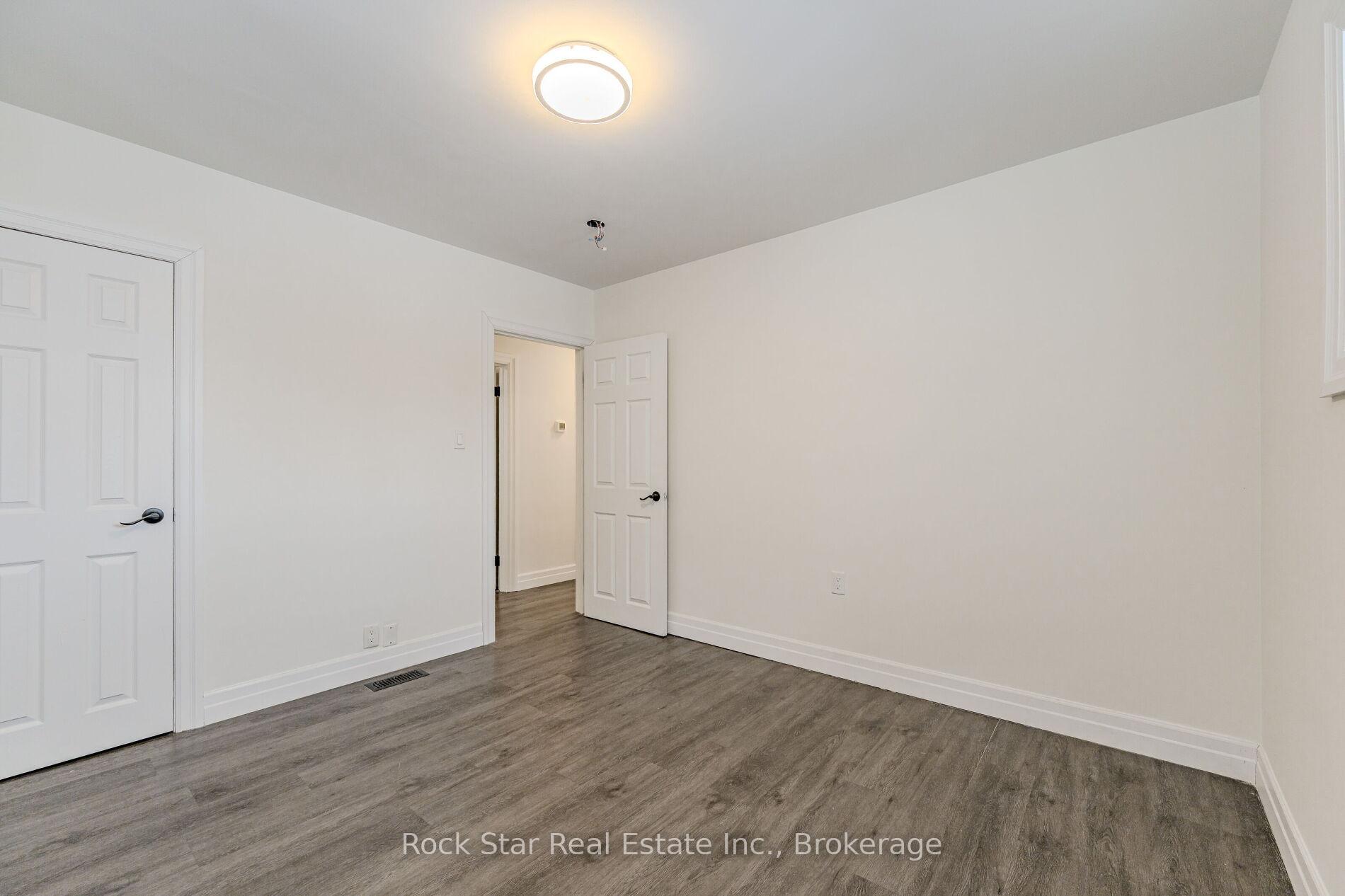 Photo 13 of 99 Dana Drive, Hamilton, Balfour — HOMEH