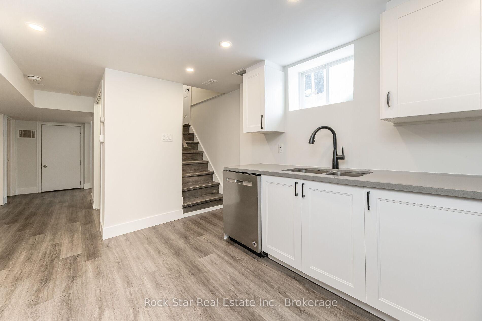 Photo 16 of 99 Dana Drive, Hamilton, Balfour — HOMEH
