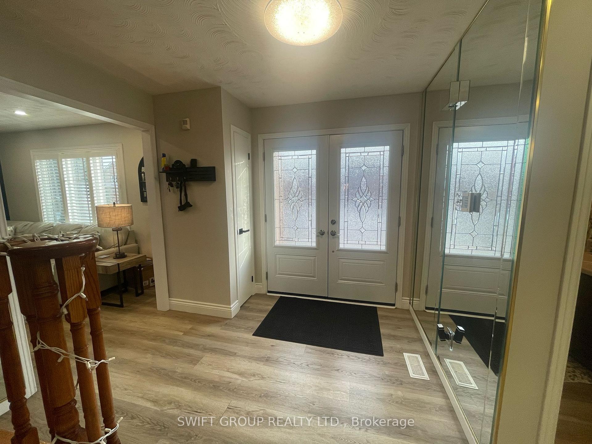 Photo 4 of 91 Milkyway Drive, Hamilton, Trenholme — HOMEH
