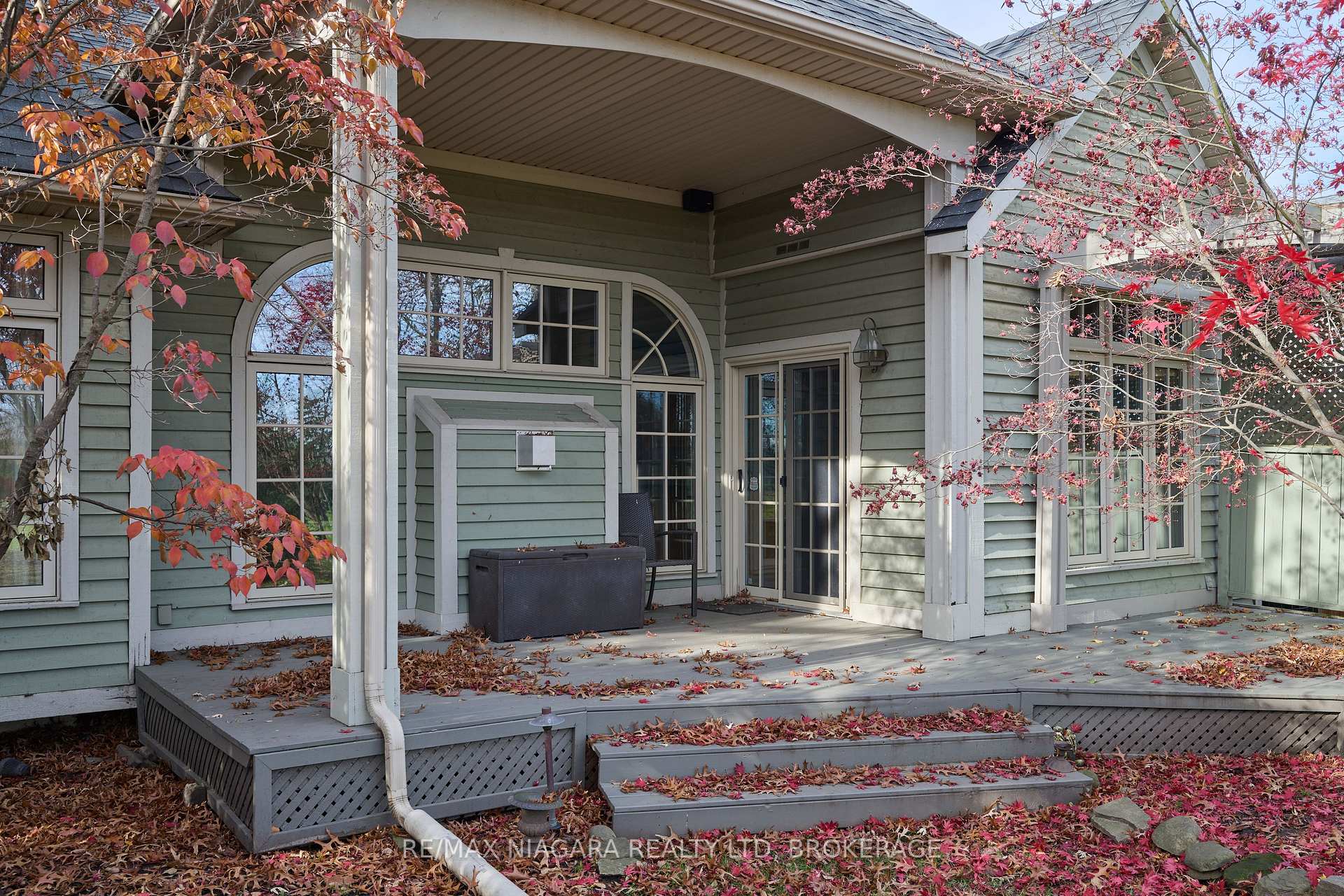 Photo 4 of 55 Highland Avenue, St. Catharines, Old Glenridge — HOMEH