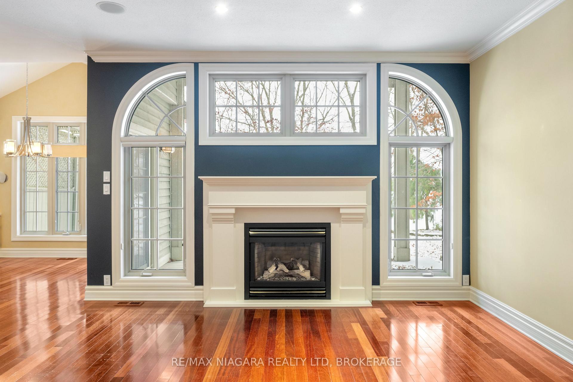 Photo 6 of 55 Highland Avenue, St. Catharines, Old Glenridge — HOMEH