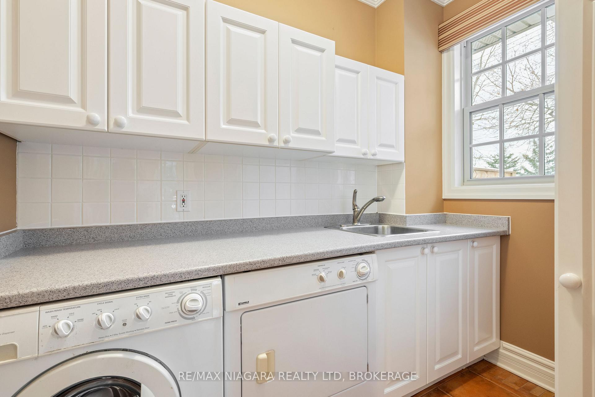 Photo 22 of 55 Highland Avenue, St. Catharines, Old Glenridge — HOMEH