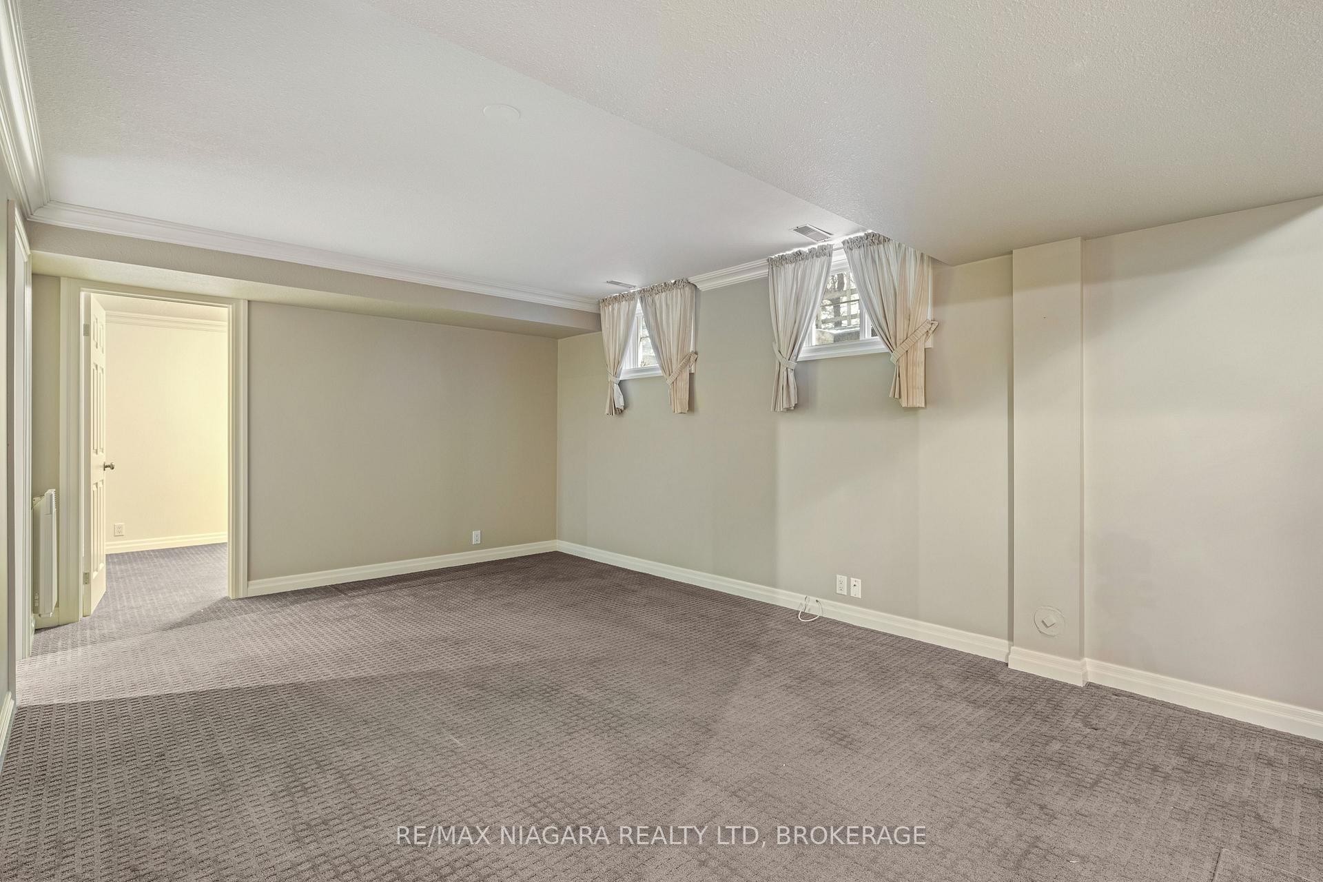 Photo 31 of 55 Highland Avenue, St. Catharines, Old Glenridge — HOMEH