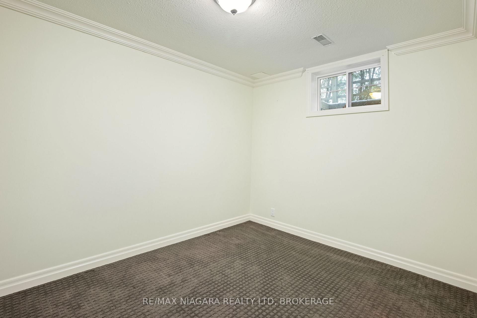 Photo 36 of 55 Highland Avenue, St. Catharines, Old Glenridge — HOMEH