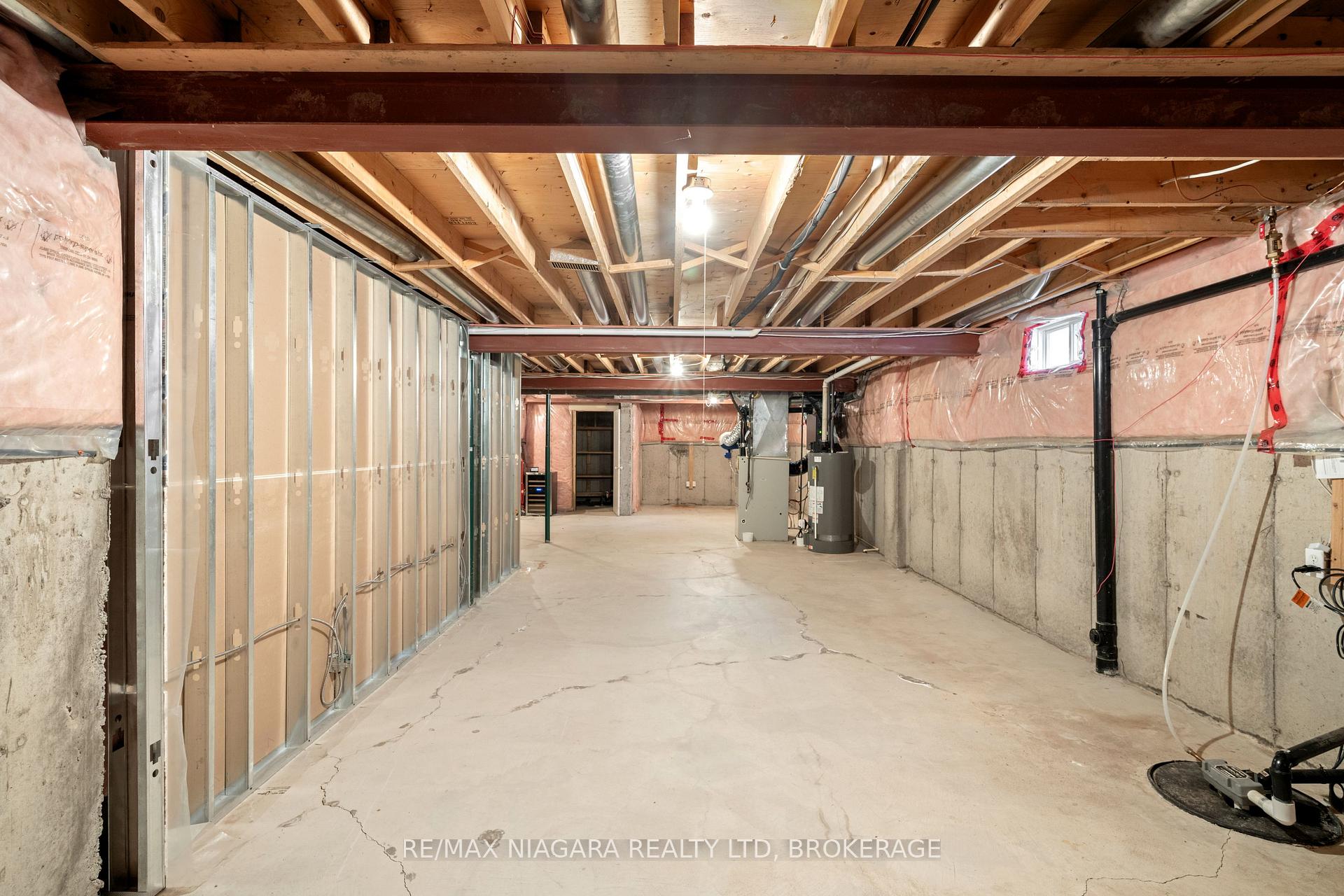 Photo 38 of 55 Highland Avenue, St. Catharines, Old Glenridge — HOMEH