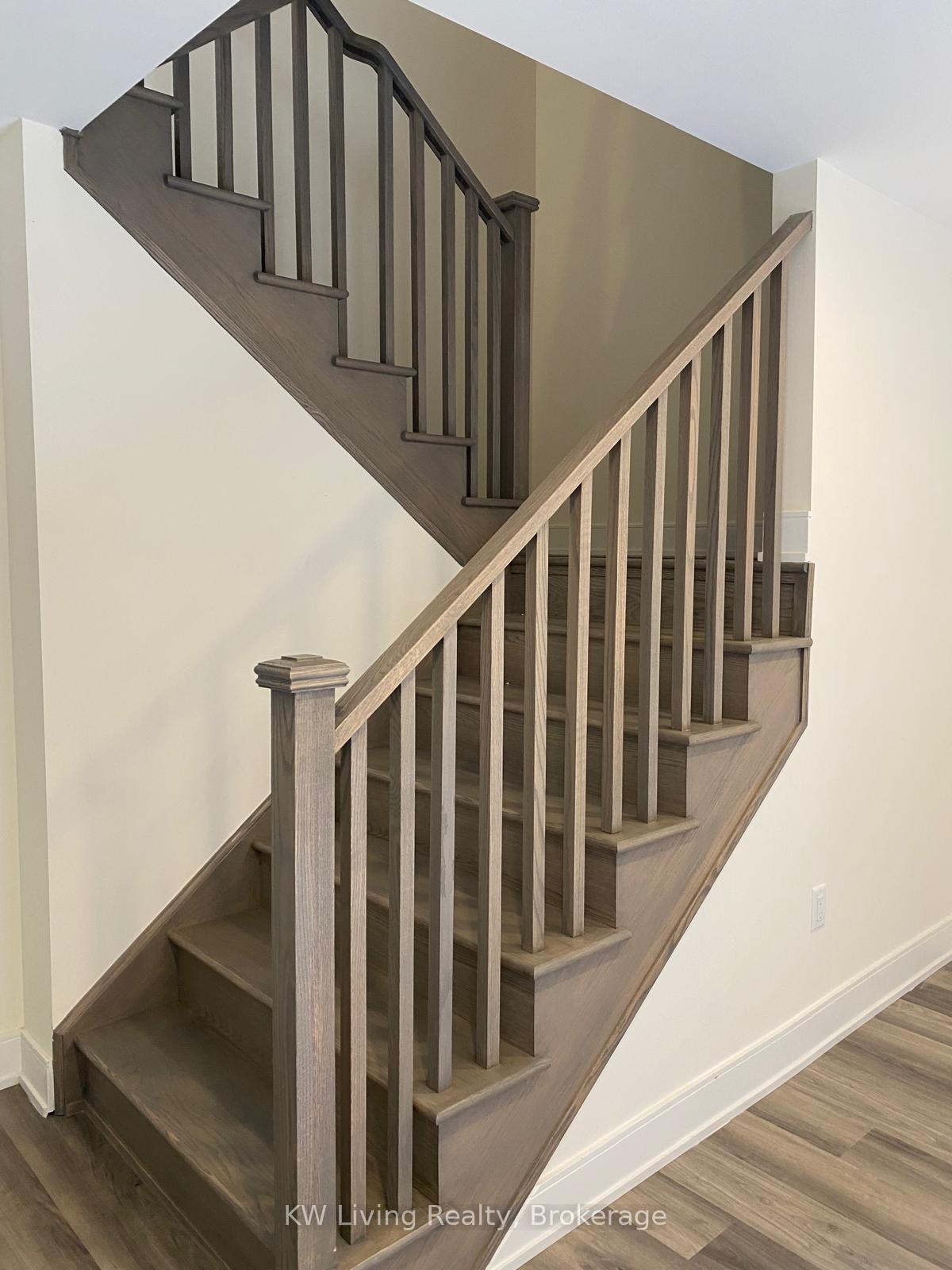 Photo 5 of Unit 502, 1695 Dersan Street, Pickering, Duffin Heights — HOMEH