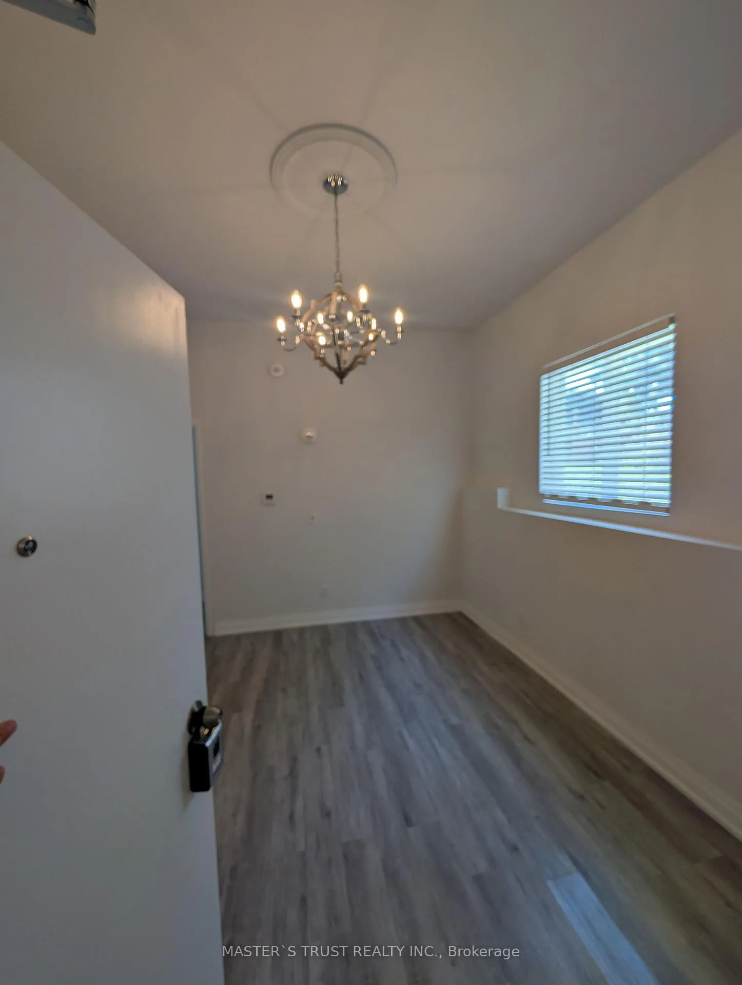 Front of Unit 5, 54 Main Street S