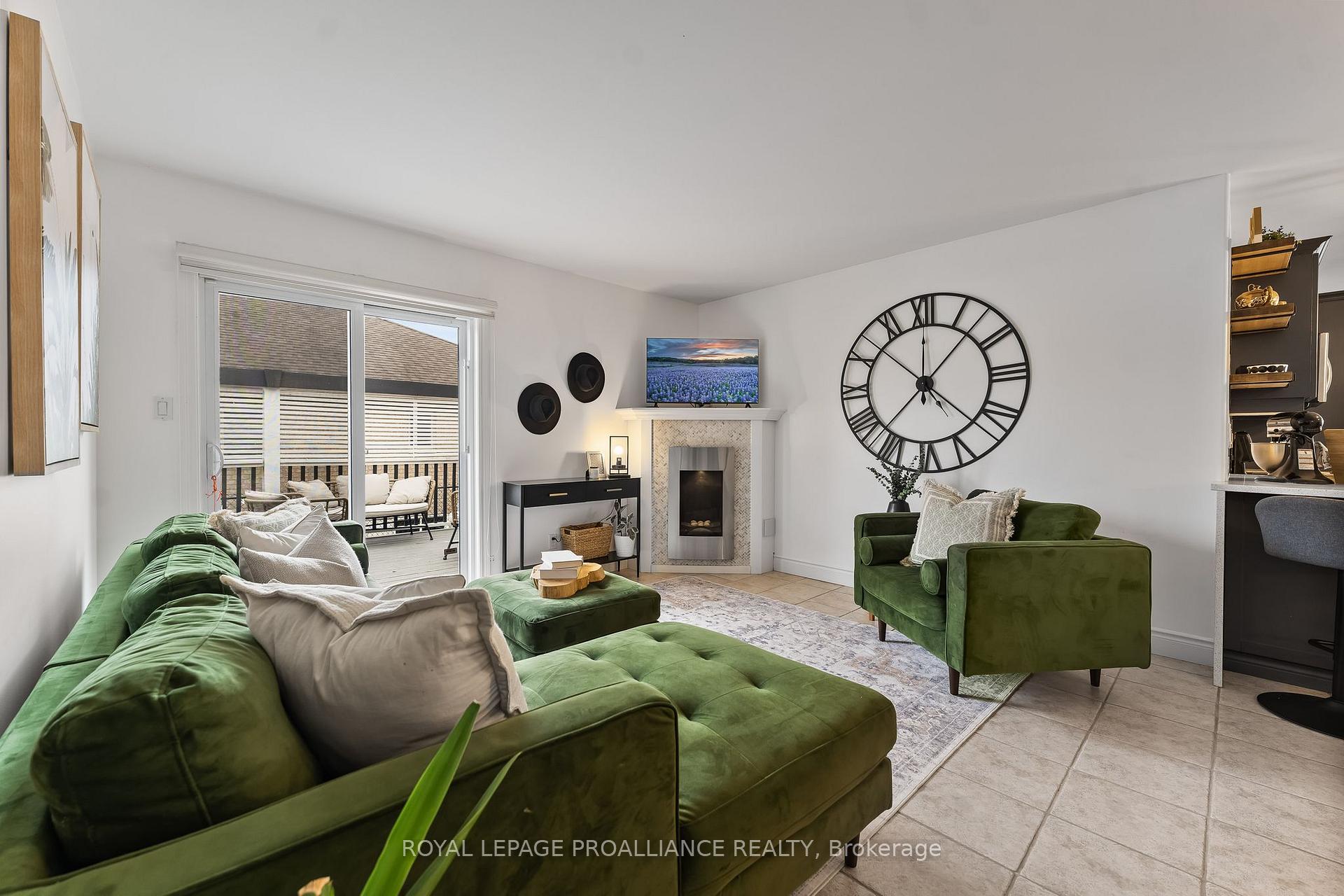 Photo 15 of 10 Cooper Court, Brighton — HOMEH