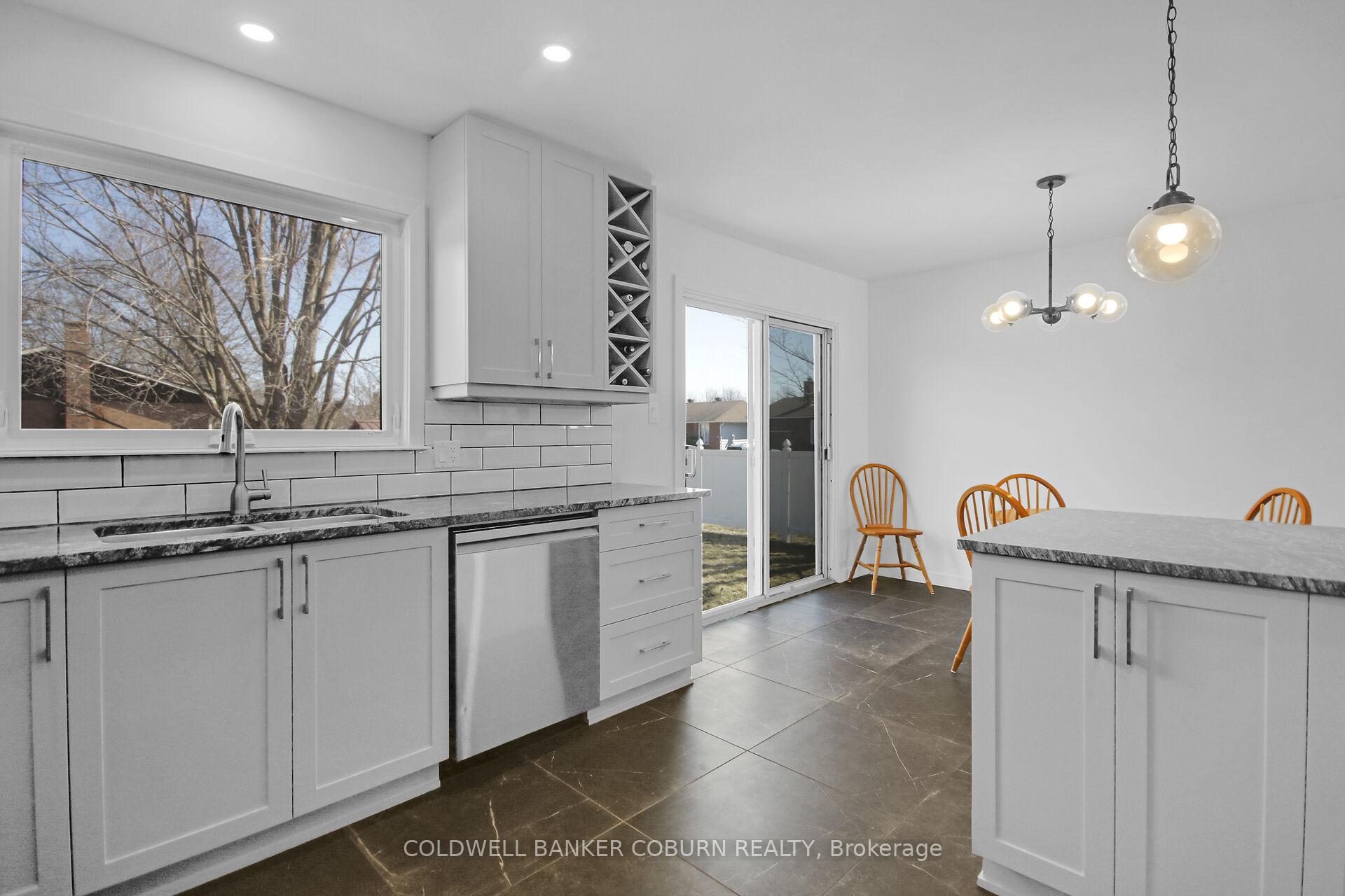 Photo 61 of 31 Ormsby Drive, Ottawa, Richmond — HOMEH