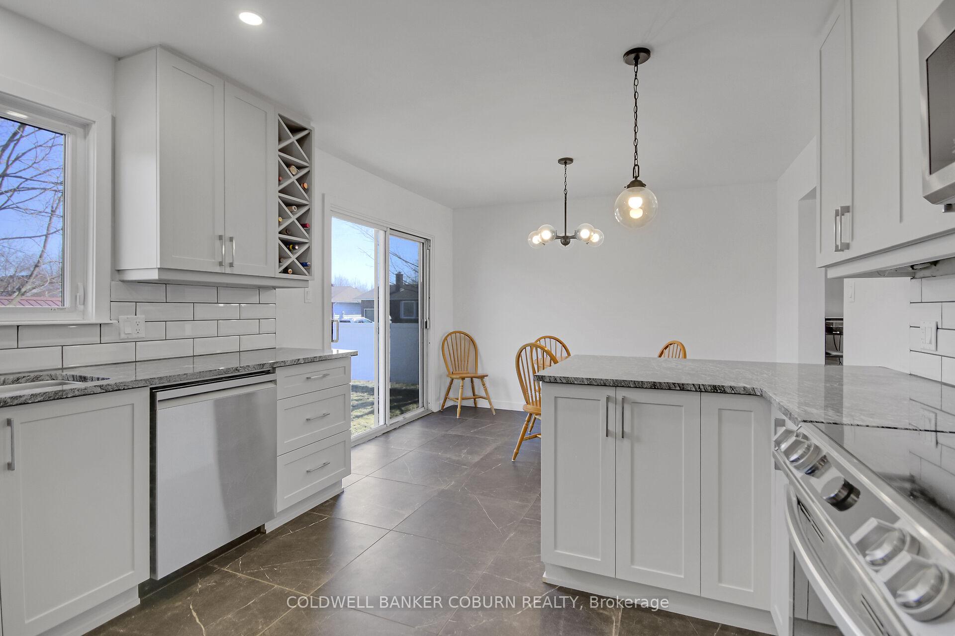 Photo 62 of 31 Ormsby Drive, Ottawa, Richmond — HOMEH