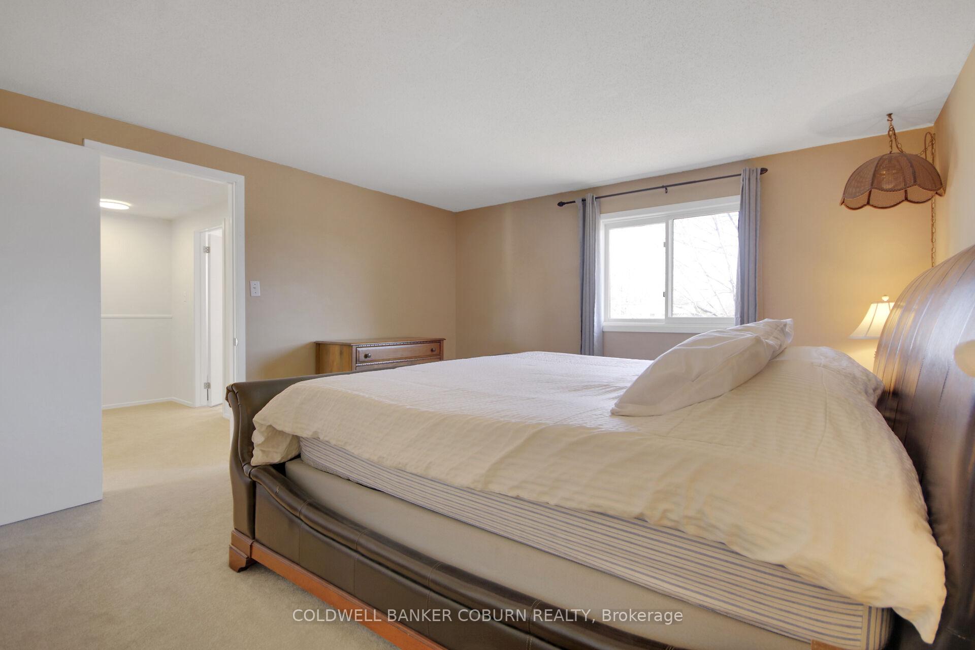 Photo 47 of 31 Ormsby Drive, Ottawa, Richmond — HOMEH