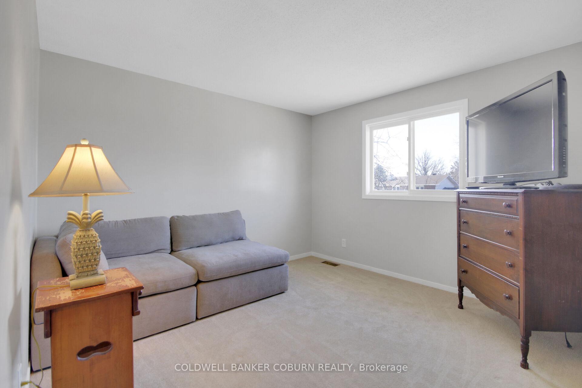 Photo 54 of 31 Ormsby Drive, Ottawa, Richmond — HOMEH