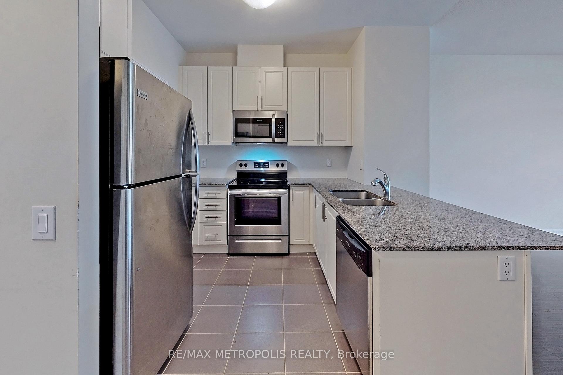 Photo 13 of Unit 732, 7325 Markham Road, Markham, Cedarwood — HOMEH