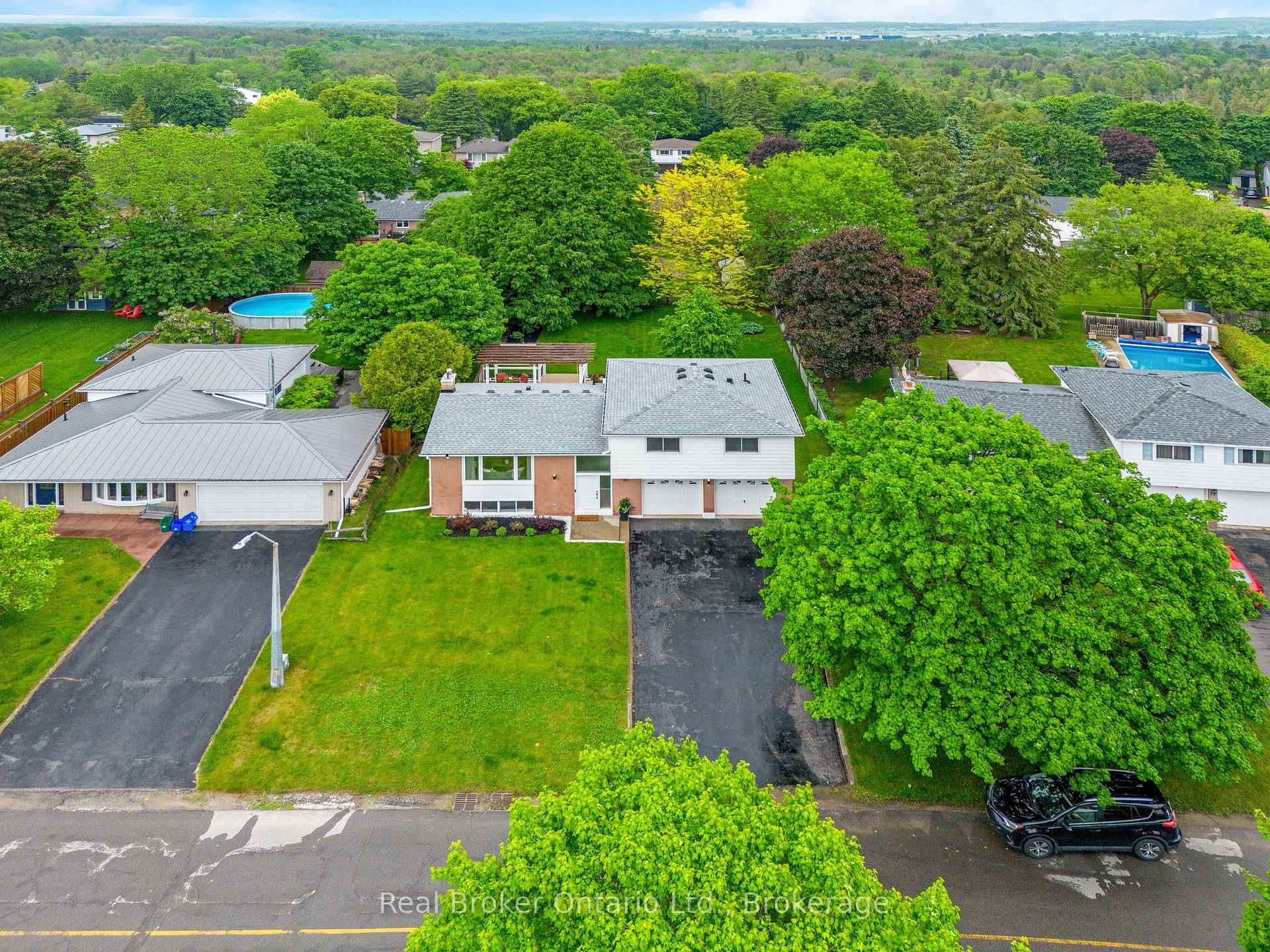 Front of 25 Erindale Drive