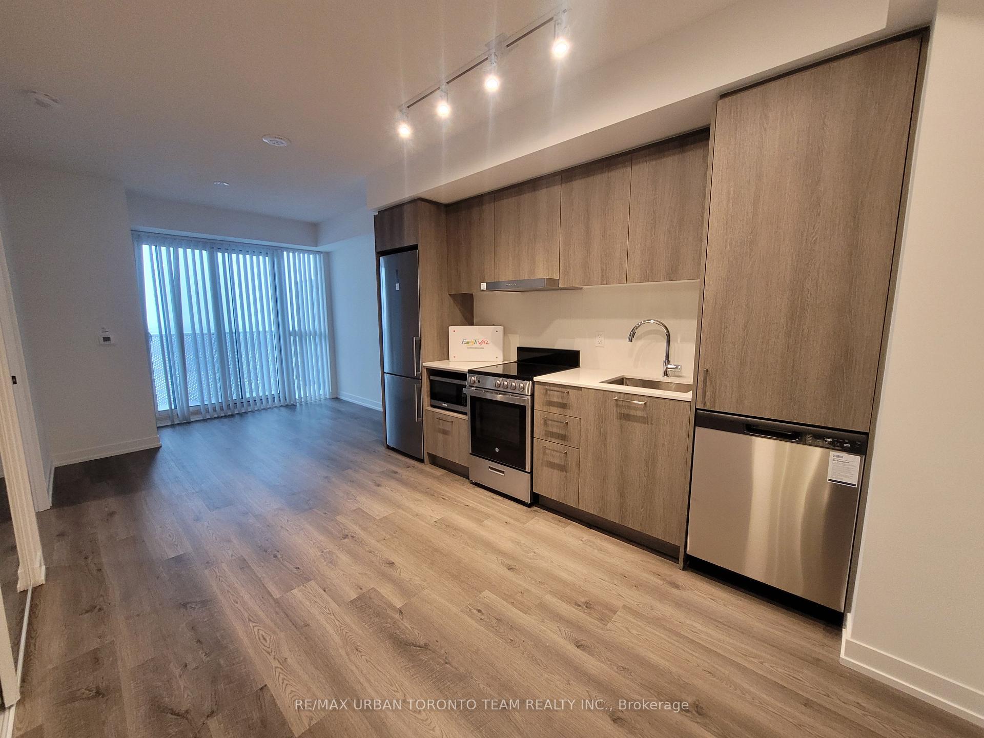 Photo 3 of Unit 2605, 195 Commerce Street, Vaughan, Vaughan Corporate Centre — HOMEH
