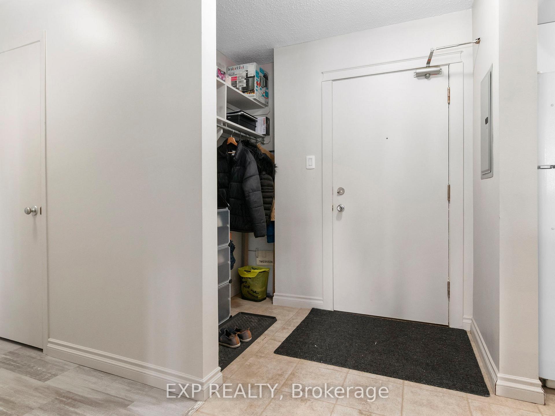 Photo 2 of Unit 109, 345 Centrum Boulevard, Ottawa, Bilberry Creek/Queenswood Heights — HOMEH