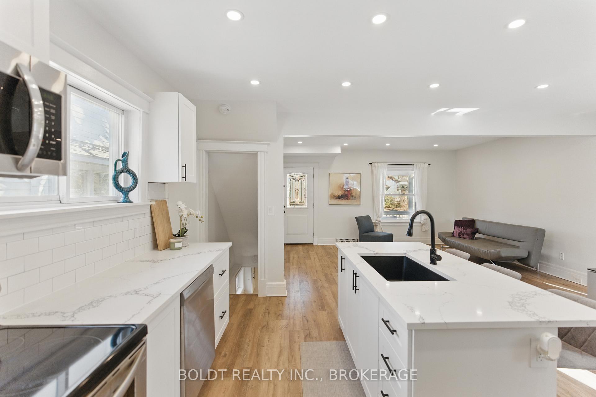 Photo 12 of 171 Lake Street, St. Catharines, Downtown — HOMEH