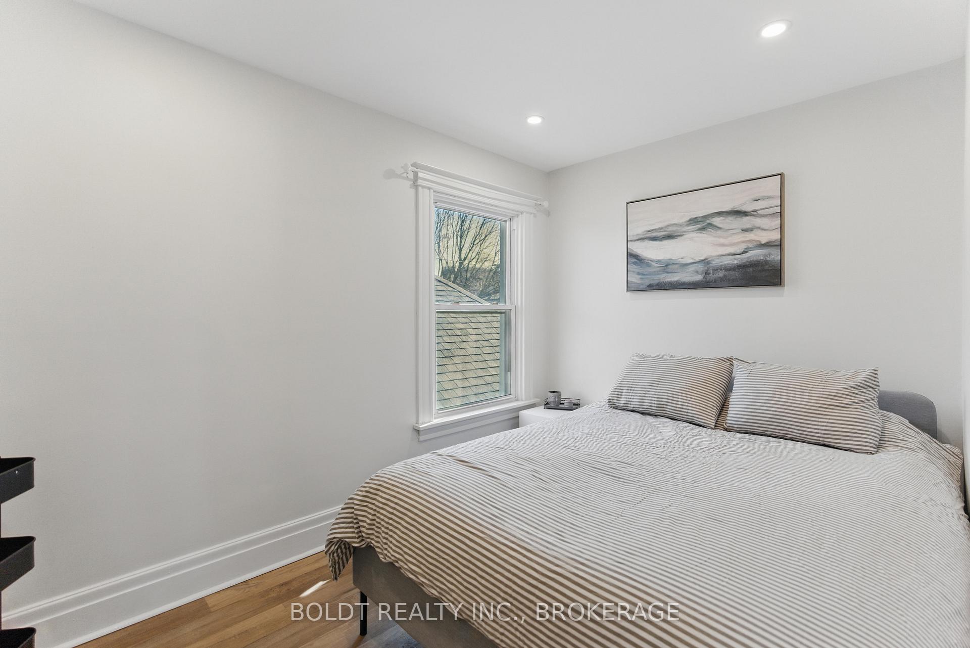 Photo 17 of 171 Lake Street, St. Catharines, Downtown — HOMEH