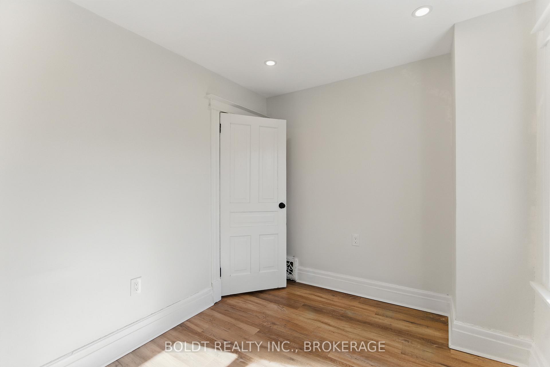 Photo 20 of 171 Lake Street, St. Catharines, Downtown — HOMEH