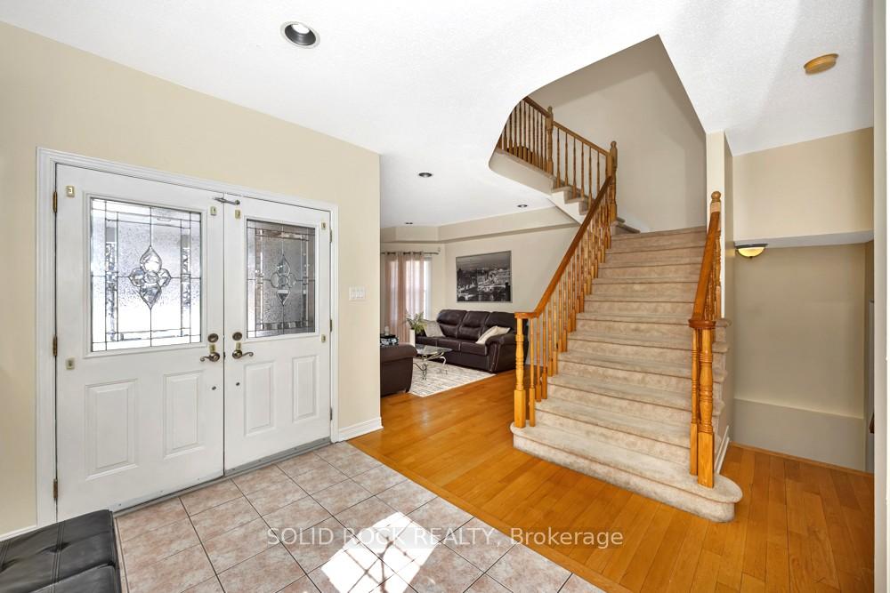 Photo 3 of 9 Eliza Crescent, Ottawa, Stittsville (South) — HOMEH
