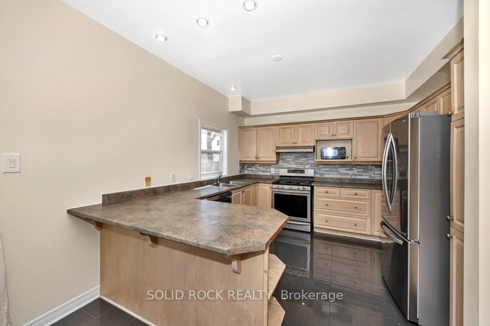 Photo 10 of 9 Eliza Crescent, Ottawa, Stittsville (South) — HOMEH