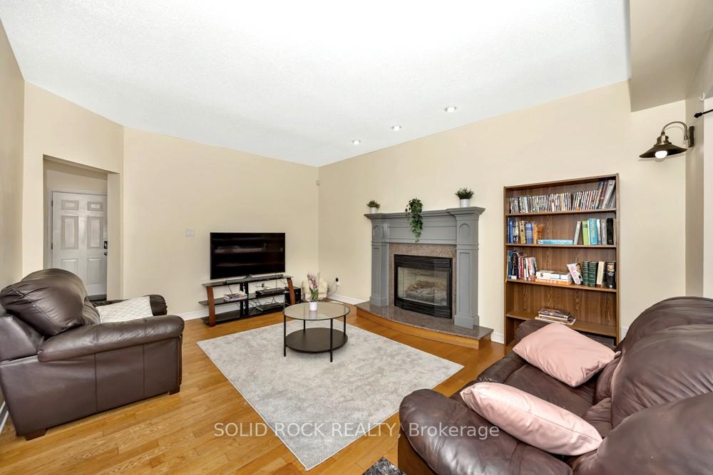Photo 14 of 9 Eliza Crescent, Ottawa, Stittsville (South) — HOMEH