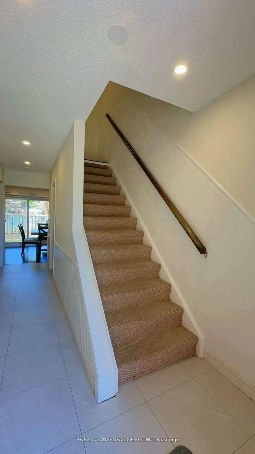 Photo 2 of Unit 22, 221 Ormond Drive, Oshawa, Samac — HOMEH
