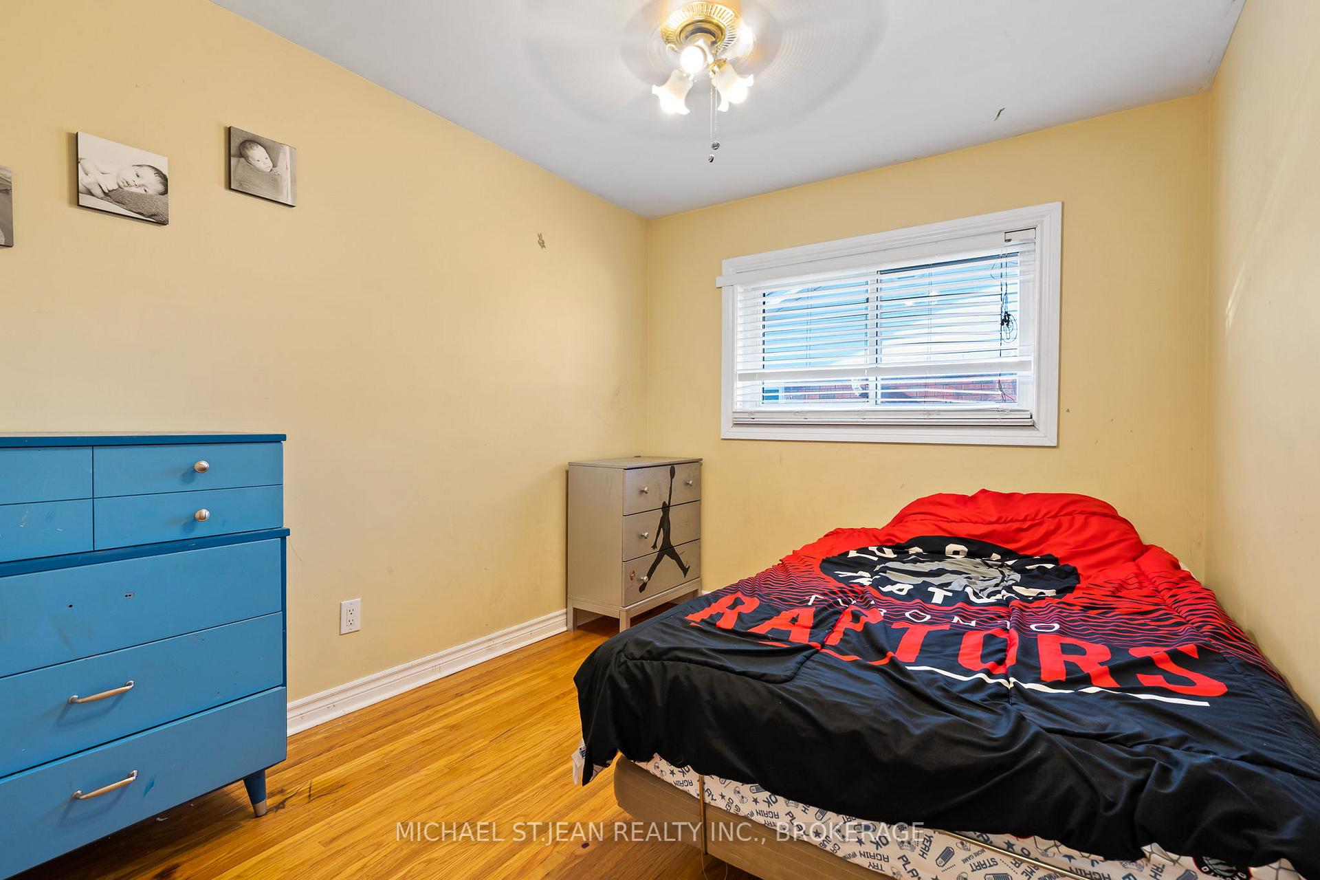 Photo 8 of 3 Broadmore Avenue, St. Catharines, Carlton/Bunting — HOMEH