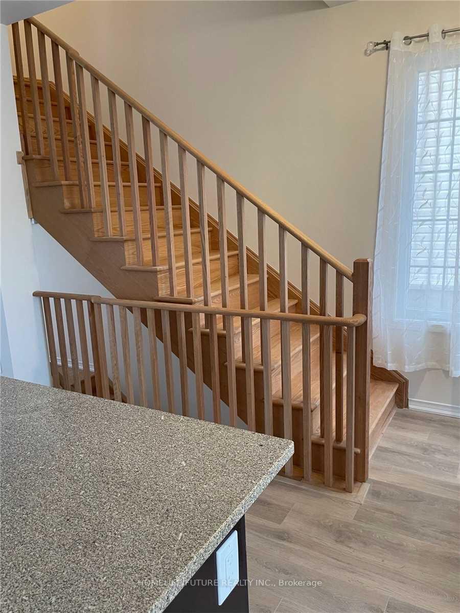 Photo 10 of Unit 94, 93 Danzatore Path, Oshawa, Windfields — HOMEH