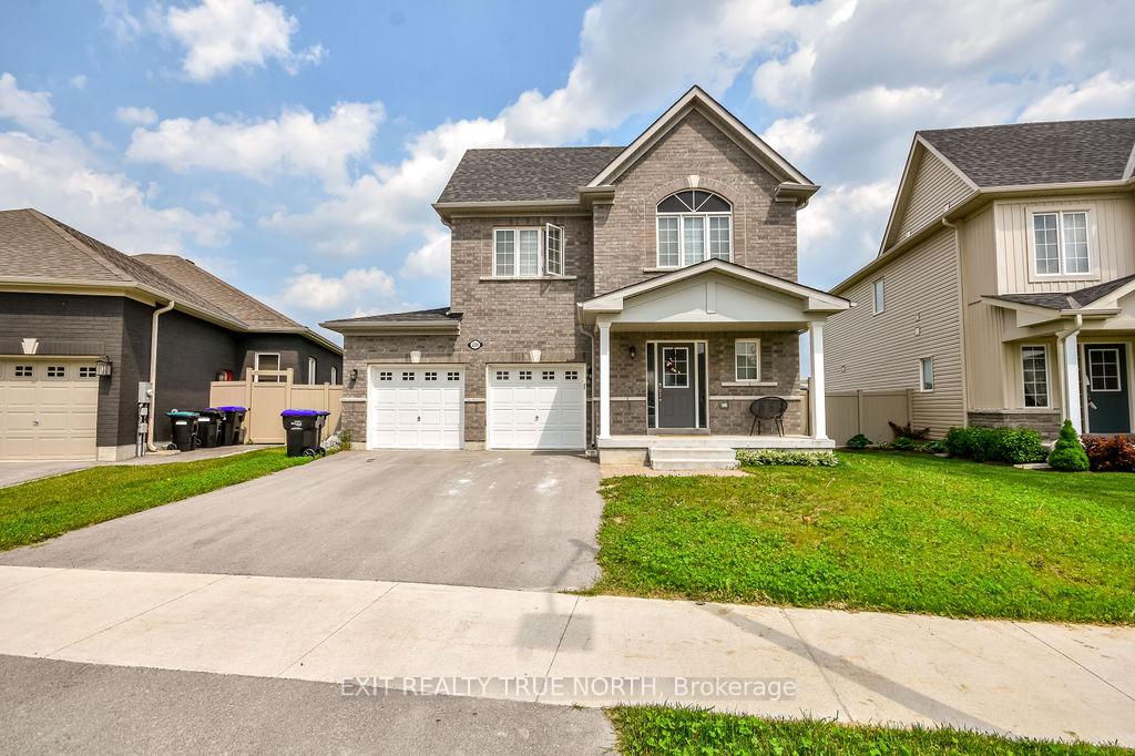 Photo 2 of 226 Springfield Crescent, Clearview, Stayner — HOMEH