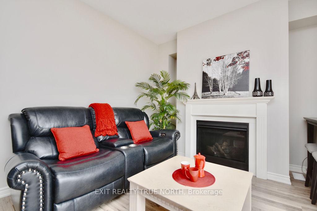 Photo 12 of 226 Springfield Crescent, Clearview, Stayner — HOMEH