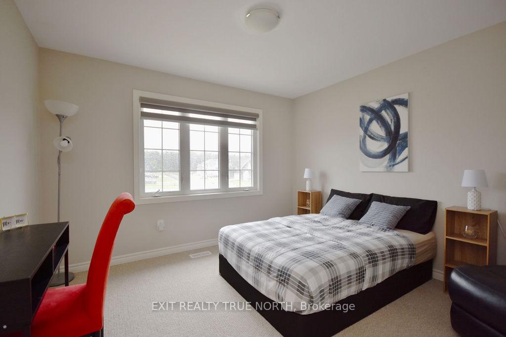 Photo 24 of 226 Springfield Crescent, Clearview, Stayner — HOMEH