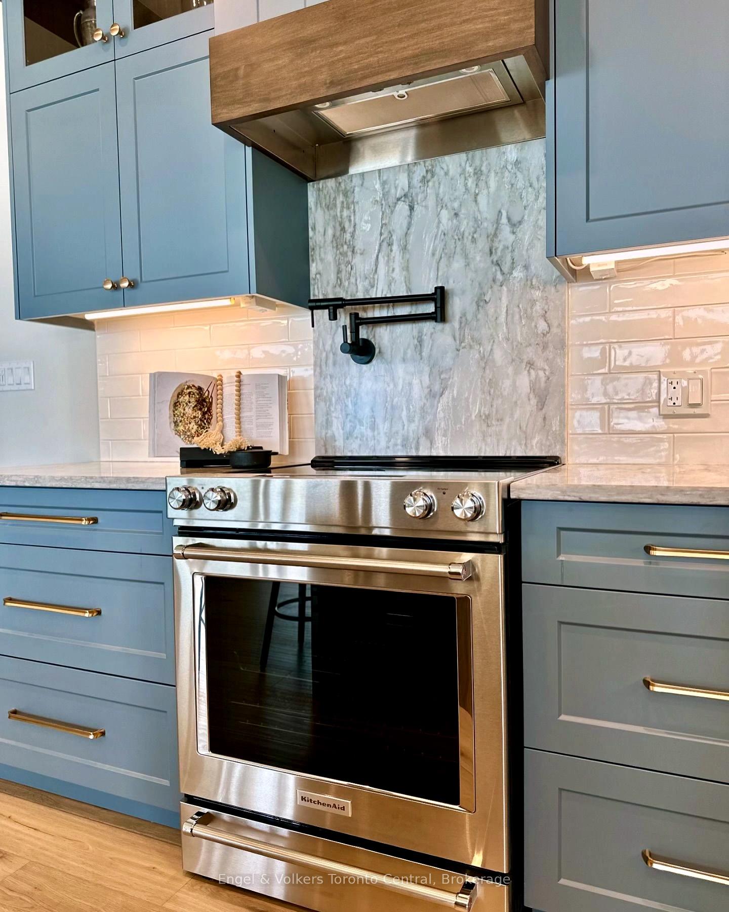 Photo 17 of 480 Coast Drive, Goderich, Goderich (Town) — HOMEH