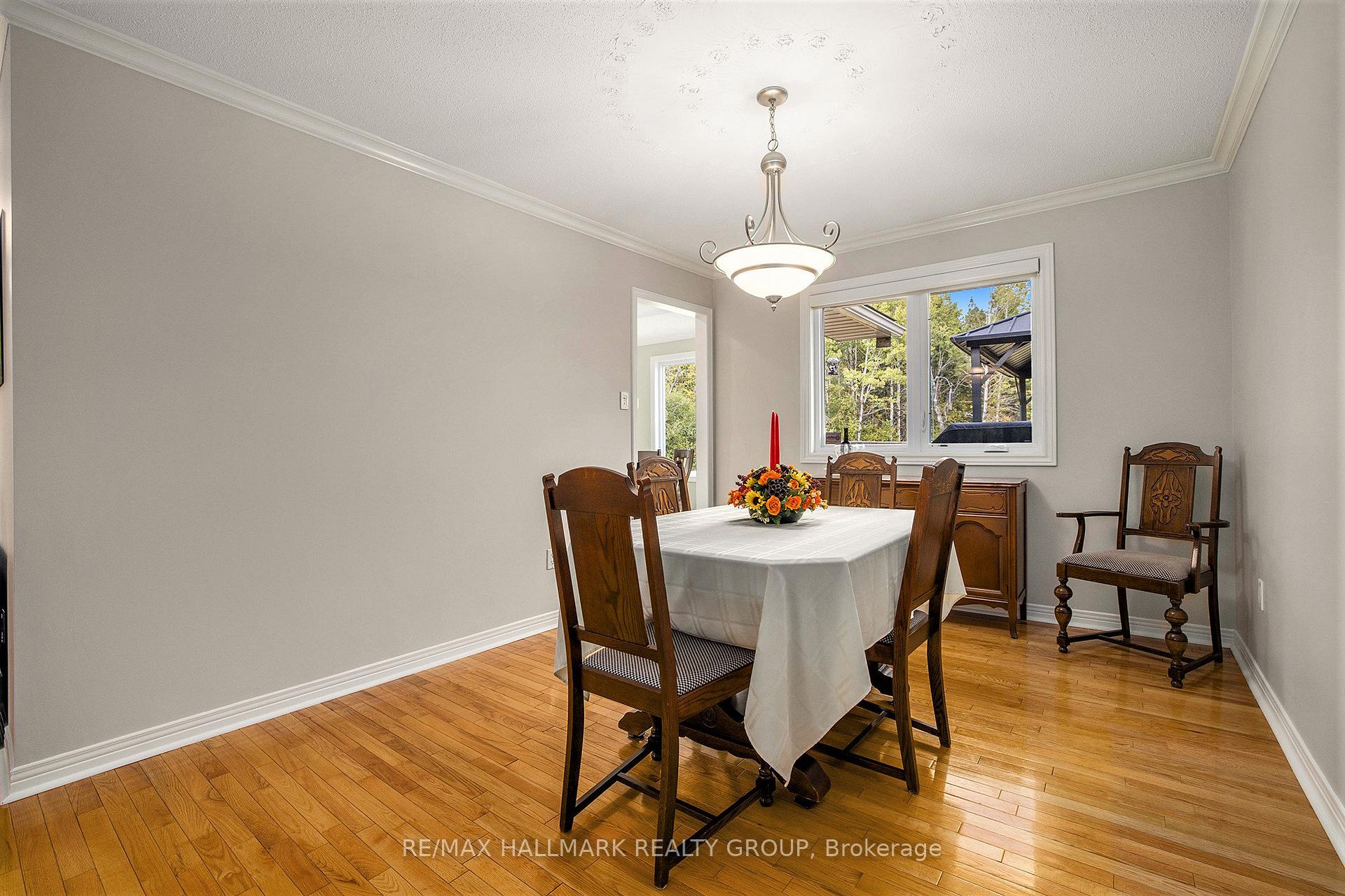 Photo 7 of 115 Delaney Drive, Ottawa, Huntley Ward (South West) — HOMEH