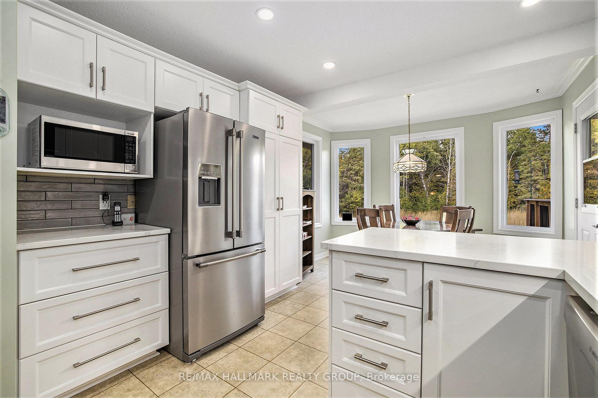 Photo 11 of 115 Delaney Drive, Ottawa, Huntley Ward (South West) — HOMEH