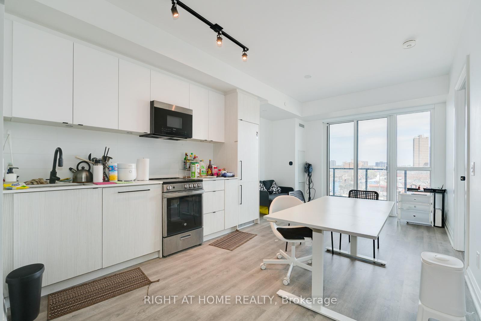 Photo 6 of Unit 510, 2369 Danforth Avenue, Toronto, East End-Danforth — HOMEH