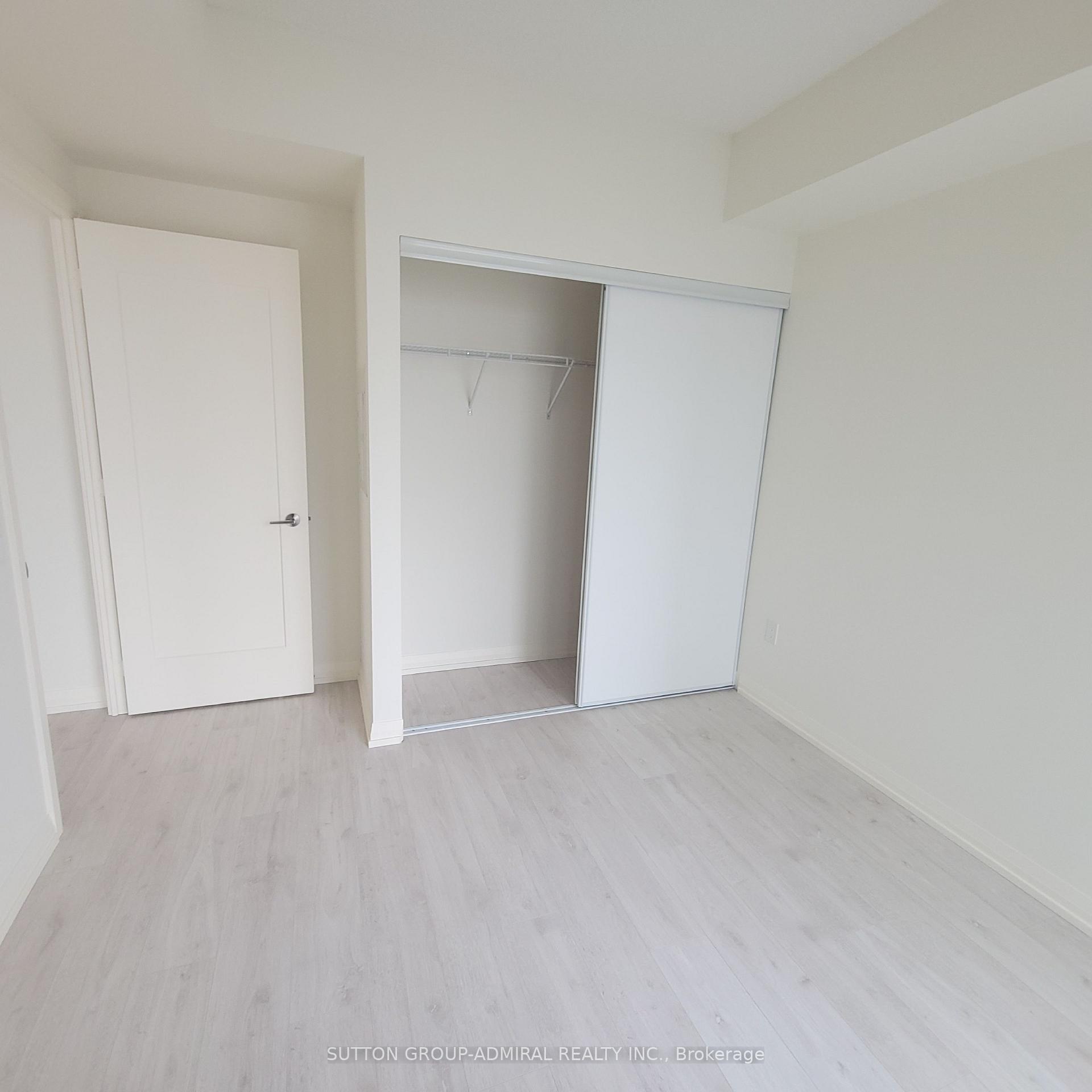 Photo 3 of Unit 810, 27 Korda Gate, Vaughan, Vellore Village — HOMEH