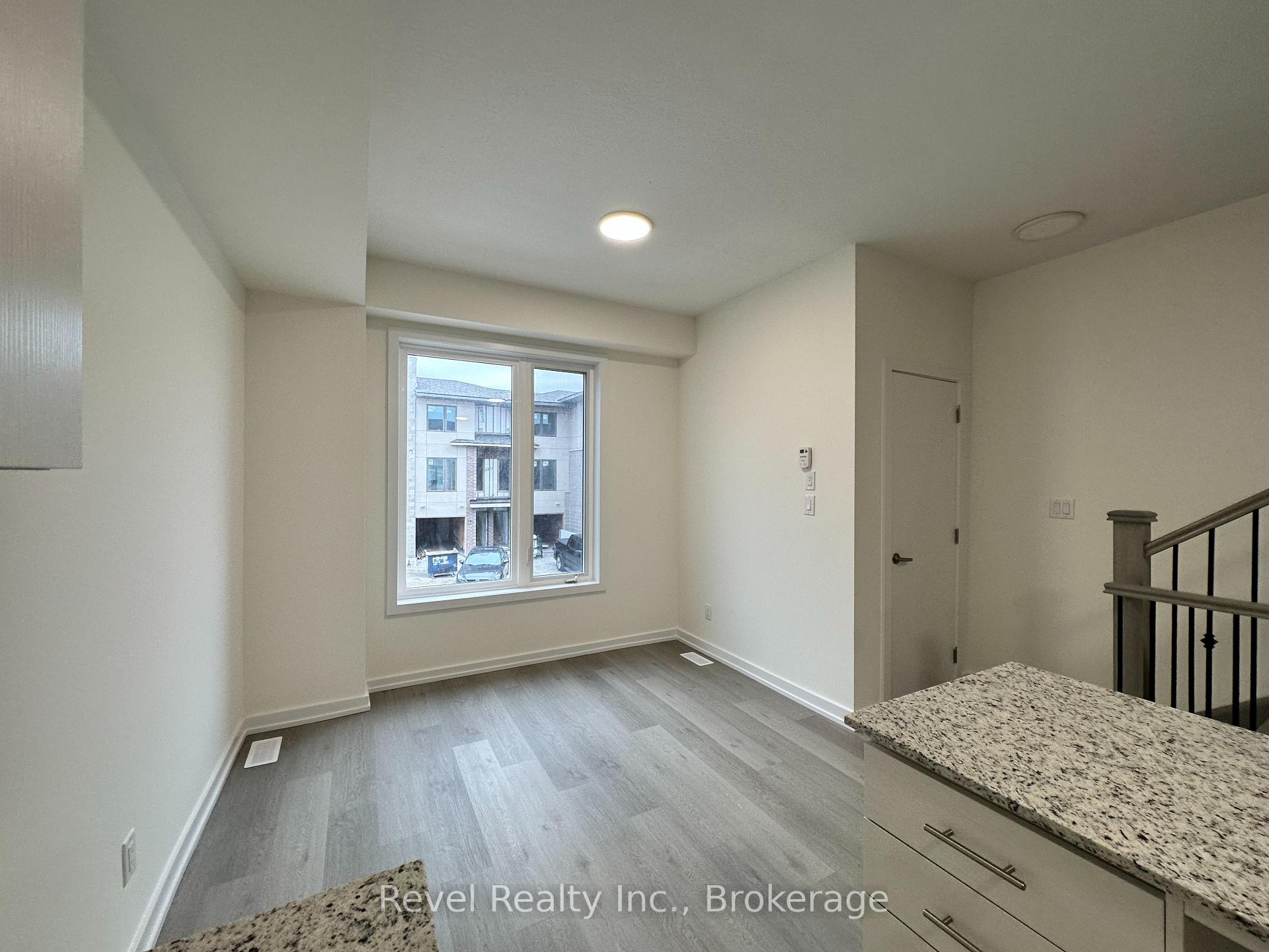 Photo 3 of 73 Winters Crescent, Collingwood — HOMEH