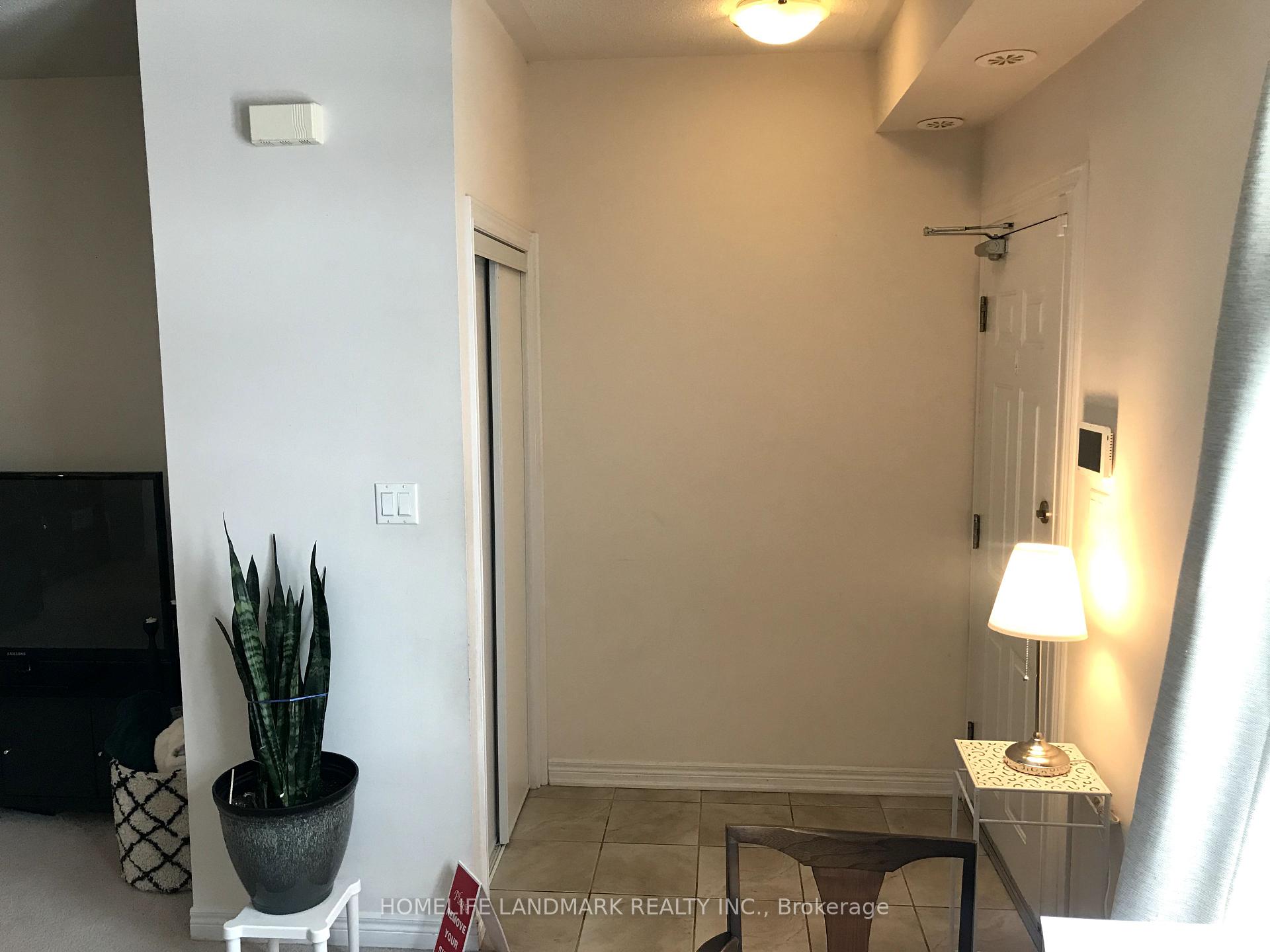 Photo 2 of 327 Aldergrove Drive, Markham, Milliken Mills East — HOMEH